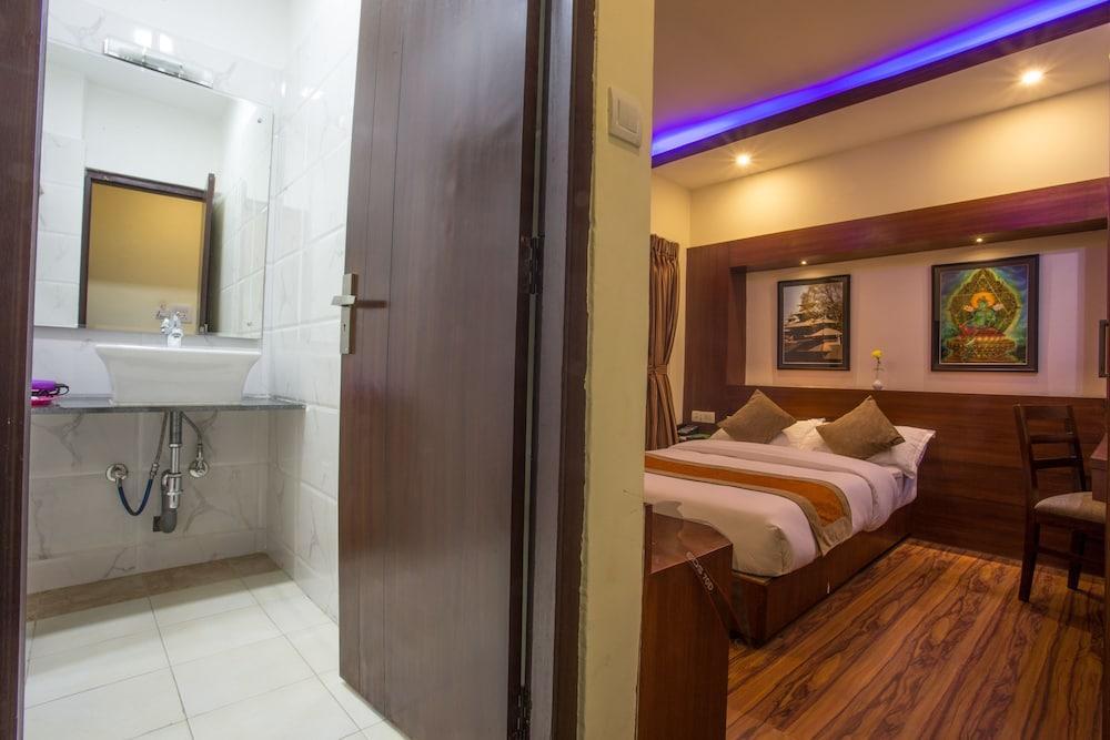 Aryatara Kathmandu Hotel Экстерьер фото