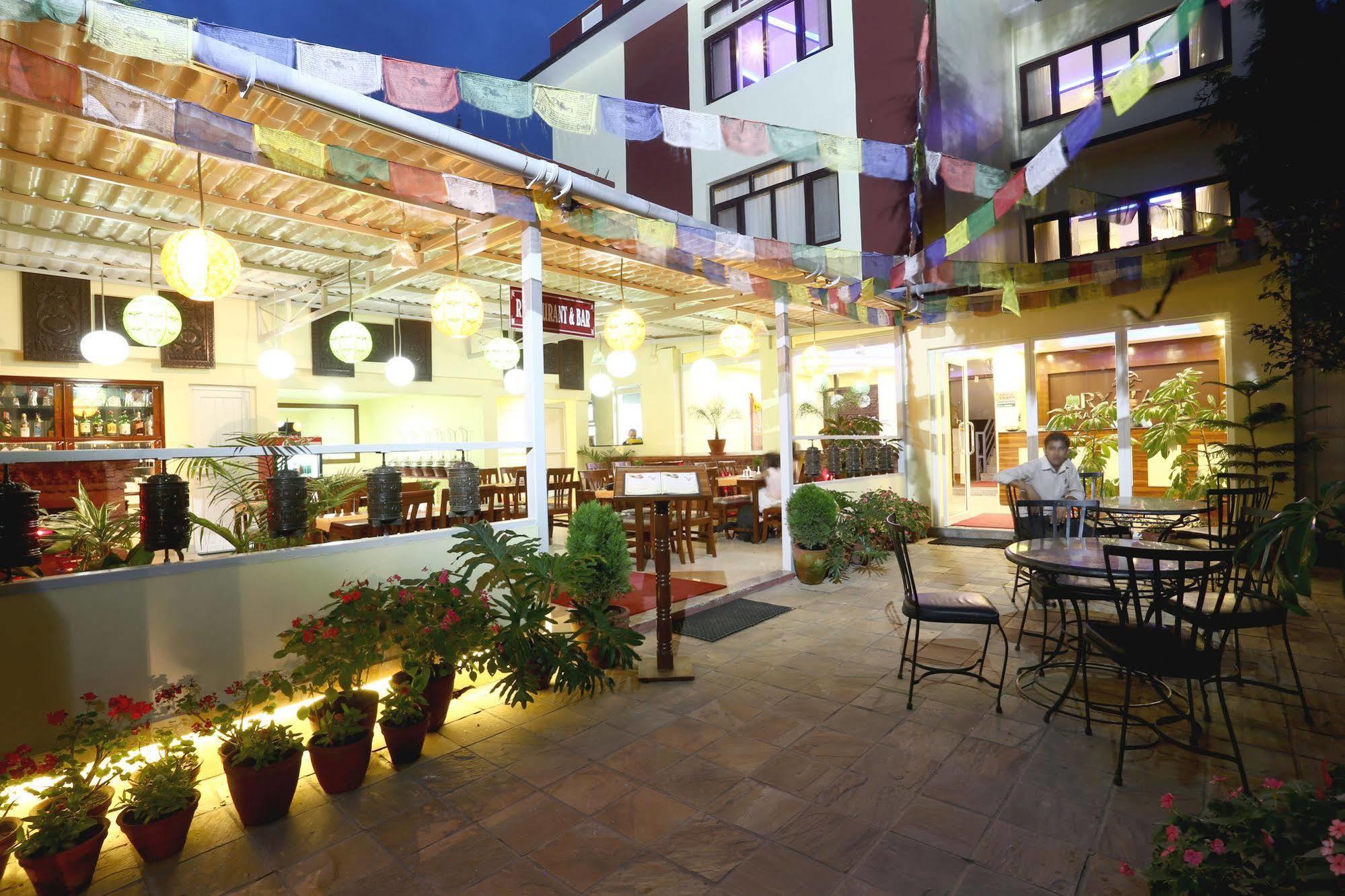 Aryatara Kathmandu Hotel Экстерьер фото